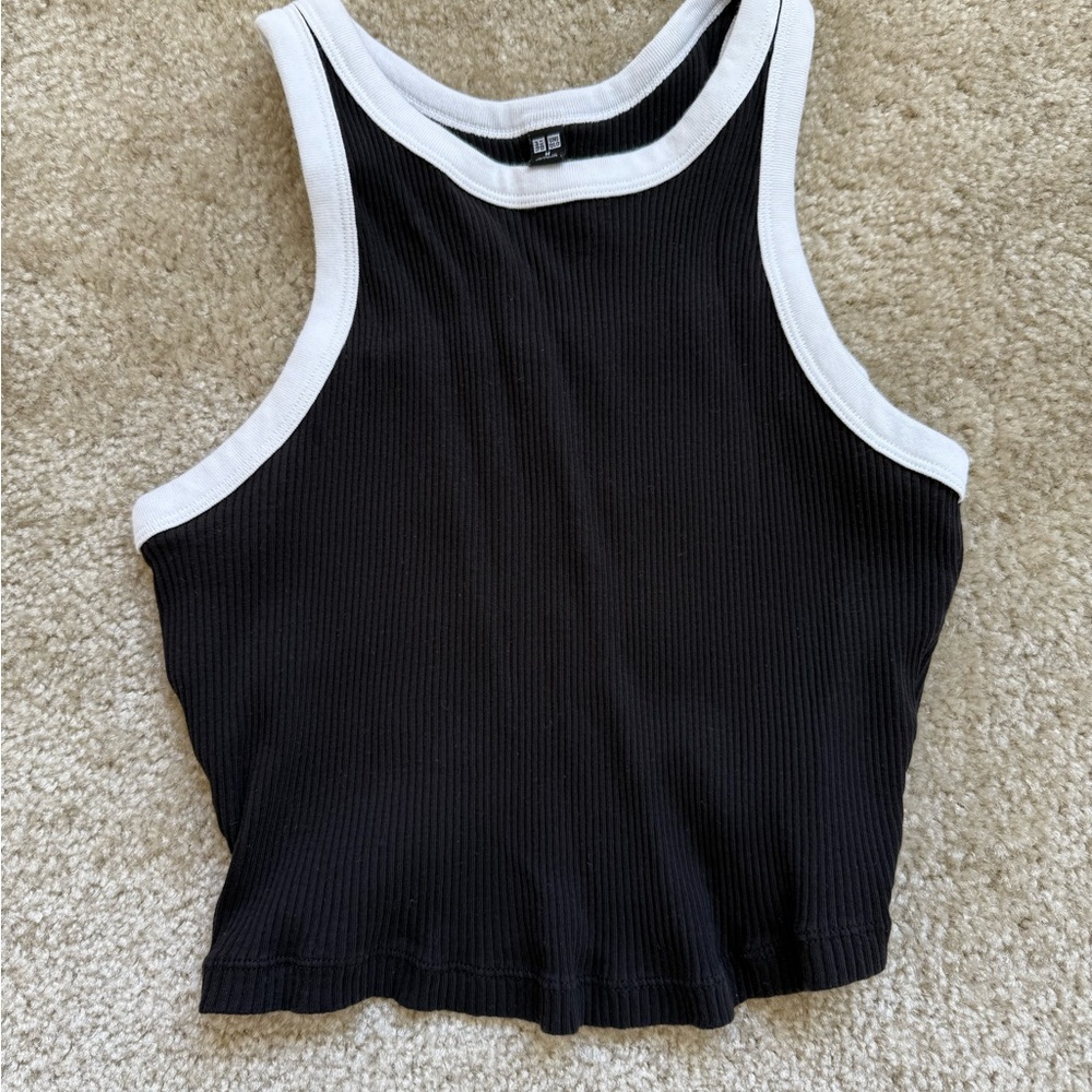 Uniqlo Black and White Ribbed Tank Top Cropped